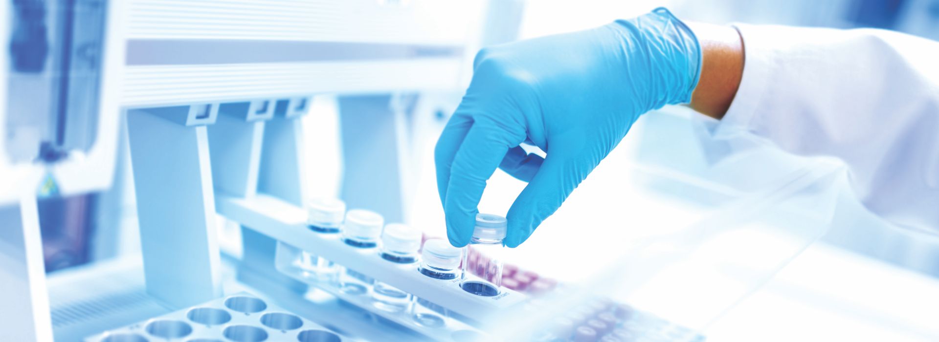 آزمایشگاه دکتر شاهرخی